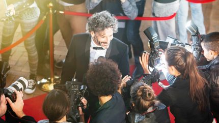 CAST Briefing 34: Leading by example with low-carbon behaviours: how politicians, celebrities and business leaders can stimulate behaviour change and increase trust