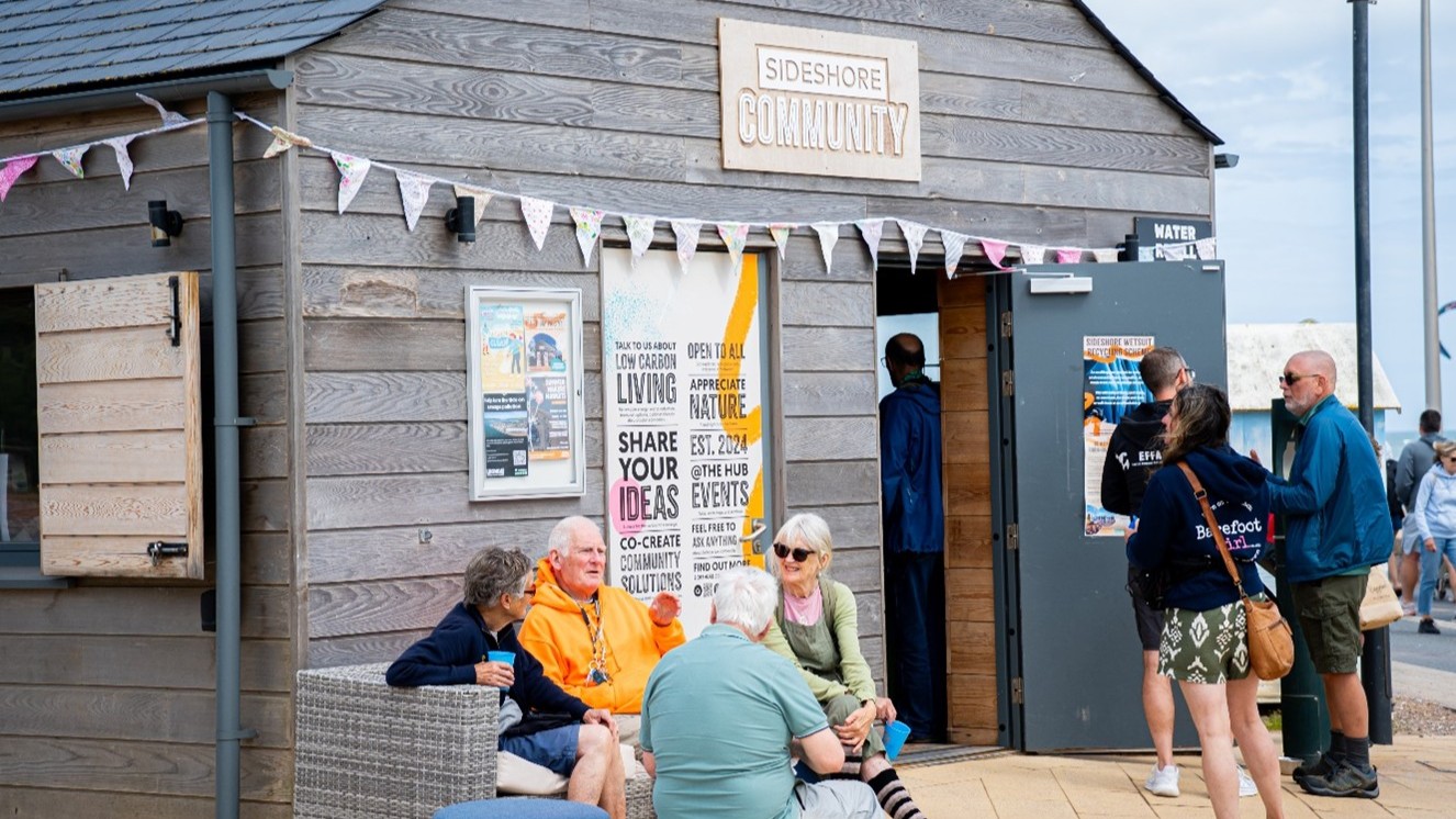 CAST Briefing 44: From awareness to action: The role of community climate hubs in encouraging low-carbon lifestyles